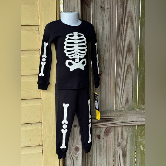 New Petit Lem Black and White Skeleton  glow in the dark PJ set - Picture 1 of 10